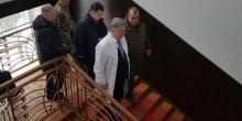 Свежие новости: Порошенко поехал в военный госпиталь