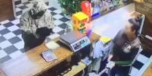 Фото новости: В Херсоне мужчина грабил магазины с игрушечным пистолетом Свежие новости: В Херсоне мужчина грабил магазины с игрушечным пистолетом