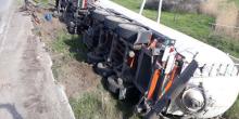 Свежие новости: В Вознесенском районе перевернулся седельный тягач с цистерной