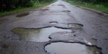Свежие новости: В Березанском районе фуры, которые везут оборудование для солнечной электростанции, разрушают недавно отремонтированную дорогу