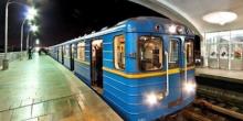 Свежие новости: В киевском метро пассажир упал на рельсы: остановили всю синюю ветку