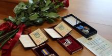 Фото У Вознесенську родинам полеглих захисників вручили державні нагороди
