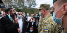 Свежие новости: Хасиды на границе: о ситуации доложили Зеленскому, Украина кормит паломников кошерной пищей