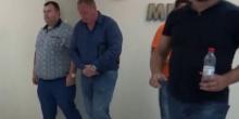 Фото новости: В Николаеве представителей «ОПЗЖ» забросали яйцами Свежие новости: В Николаеве представителей «ОПЗЖ» забросали яйцами