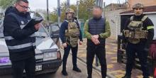 Фото новости: Двох миколаївців затримали за за збут і зберігання зброї та боєприпасів Свежие новости: Двох миколаївців затримали за за збут і зберігання зброї та боєприпасів