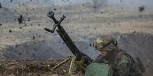 Фото новости: В результате обстрелов боевиков на Донбассе погибло трое военнослужащих, еще трое ранены Свежие новости: В результате обстрелов боевиков на Донбассе погибло трое военнослужащих, еще трое ранены