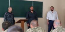 Свежие новости: «Продовжуємо всебічну підтримку військовослужбовців»: Олексій Савченко вручив сержантам ВМС ЗСУ сертифікати на квартири