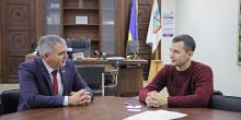 Фото новости: Сенкевич будет инициировать вопрос о приобретении квартиры двукратному чемпиону Паралимпиады в Рио-де-Жанейро Игорю Цветову Свежие новости: Сенкевич будет инициировать вопрос о приобретении квартиры двукратному чемпиону Паралимпиады в Рио-де-Жанейро Игорю Цветову
