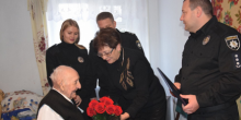 Свежие новости: Николаевские полицейские поздравили ветерана МВД со 100 летним юбилеем