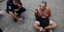 Свежие новости: В Николаеве за один день дважды мужчины отбирали у детей телефоны