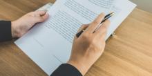 Свежие новости: На Николаевщине запретили продавать и размещать на кладбищах цветы из пластика