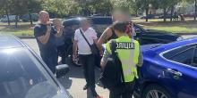 Фото новости: Поліція розкрила деталі затримання чоловіка у Миколаєві Свежие новости: Поліція розкрила деталі затримання чоловіка у Миколаєві