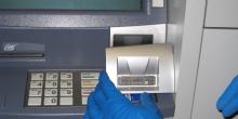 Фото новости: Новые скиммеры, установленные на терминалы касс самообслуживания Свежие новости: Новые скиммеры, установленные на терминалы касс самообслуживания