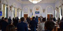 Свежие новости: Депутаты «пакетом» выделили землю в Николаеве гражданам и ОСМД и ушли на перерыв