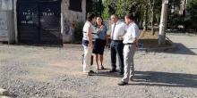 Свежие новости: Сенкевич проинспектировал ход ремонта внутриквартальных дорог в Корабельном районе