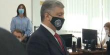 Фото новости: Порошенко пришел на допрос в суд по делу о госизмене Януковича Свежие новости: Порошенко пришел на допрос в суд по делу о госизмене Януковича