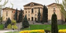 Свежие новости: В Армении горело здание парламента