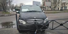 Свежие новости: За рулем Mercedes, который попал в ДТП в центре Николаева, был депутат облсовета Садридинов
