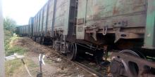 Свежие новости: В считанных метрах от забора дома: В Николаеве грузовой вагон сошел с рельсов