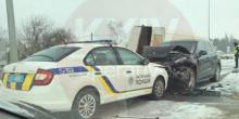 Свежие новости: На трассе под Киевом Porsche протаранил полицейское авто