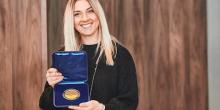 Свежие новости: Николаевская саблистка Ольга Харлан получила награду от Международной федерации фехтования