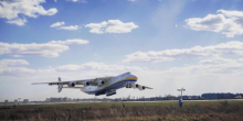 Фото новости: ВИДЕО: После полутора лет простоя крупнейший в мире самолет Ан-225 Мрия вылетел в Китай за средствами для борьбы с COVID-19 Свежие новости: ВИДЕО: После полутора лет простоя крупнейший в мире самолет Ан-225 Мрия вылетел в Китай за средствами для борьбы с COVID-19