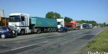 Свежие новости: Под Николаевом более десятка фур, груженных щебнем, отказываются проходить весовой контроль