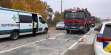 Свежие новости: Под Николаевом колонна фур с перегрузом пыталась объехать пункт ГВК по проселочным дорогам