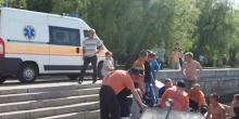 Свежие новости: ВИДЕО: В Николаеве ныряльщик проломил себе голову на пешеходном мосту через Ингул