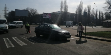 Фото новости: В Николаеве ДЭУ сбил женщину на пешеходном переходе Свежие новости: В Николаеве ДЭУ сбил женщину на пешеходном переходе
