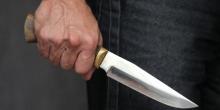 Фото новости: Киевлянин получил ножевое ранение на остановке Свежие новости: Киевлянин получил ножевое ранение на остановке