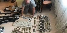 Свежие новости: ВИДЕО: В Киеве житель организовал бизнес по продаже оружия под видом интернет-магазина