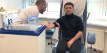 Фото новости: Facebook заблокировал страницу центра, который брал анализы у Зеленского Свежие новости: Facebook заблокировал страницу центра, который брал анализы у Зеленского