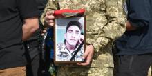 Свежие новости: У Снігурівці попрощалися із загиблим воїном Максимом Деркачем