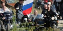 Свежие новости: Путин в оккупированном Севастополе прокатился на мотоцикле с «Гоблином»