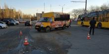 Фото новости: В Николаеве пьяный водитель «маршрутки» врезался в троллейбус, в крови у него обнаружили 3,1 промилле алкоголя Свежие новости: В Николаеве пьяный водитель «маршрутки» врезался в троллейбус, в крови у него обнаружили 3,1 промилле алкоголя