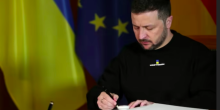 Фото новости: Зеленський підписав закон про контрактну службу для людей віком від 60 років Свежие новости: Зеленський підписав закон про контрактну службу для людей віком від 60 років