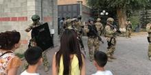 Свежие новости: Спецназ штурмует резиденцию бывшего президента Кыргызстана Атамбаева – есть пострадавшие 18+