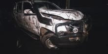 Свежие новости: ВИДЕО. Под Киевом Volkswagen Amarok влетел в кирпичный забор: водителя выкинуло из машины