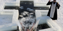 Свежие новости: Купание на Крещение в Николаеве: вода, мороз и плавки