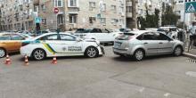 Фото новости: ВИДЕО: Мусоровоз в центре Киева раздавил КИА: пострадала девушка Свежие новости: ВИДЕО: Мусоровоз в центре Киева раздавил КИА: пострадала девушка