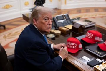 Свіжі новини: «Це ганьба!»: Трамп накинувся на Зеленського через удари по НПЗ росії та зробив нову скандальну заяву