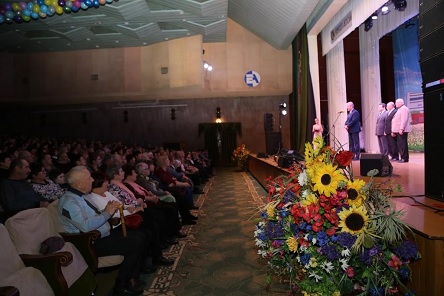 Свежие новости: Южноукраїнські ветерани-енергетики відзначили професійне свято