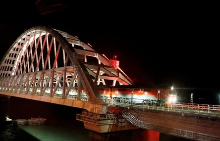Фото новости: Украина отреагировала на прибытие российского поезда в Крым Свежие новости: Украина отреагировала на прибытие российского поезда в Крым