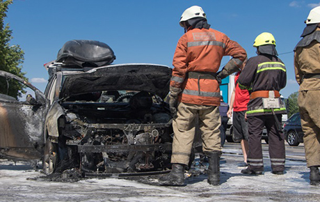 Свежие новости: В Днепре на ходу загорелось авто с детьми