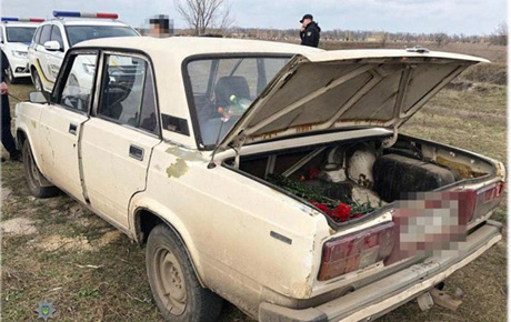 Фото новости: На кладбище Одессы шесть человек устроили стрельбу по могилам Свежие новости: На кладбище Одессы шесть человек устроили стрельбу по могилам