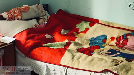 Свежие новости: На Одесчине мать закрыла двоих больных бронхитом детей в доме и ушла пить
