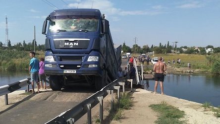 Свежие новости: Стали известны подробности падения моста в Николаевской области