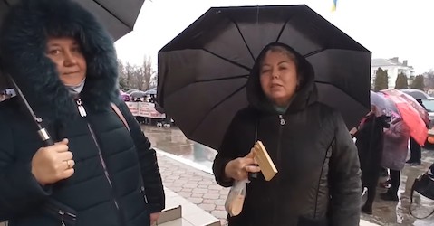 Свежие новости: Под Вознесенским горсоветом прошел митинг против реорганизации школ