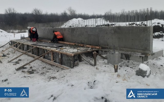 Свежие новости: Мороз и снег не мешают: вблизи Веселиново продолжается строительство мостового перехода